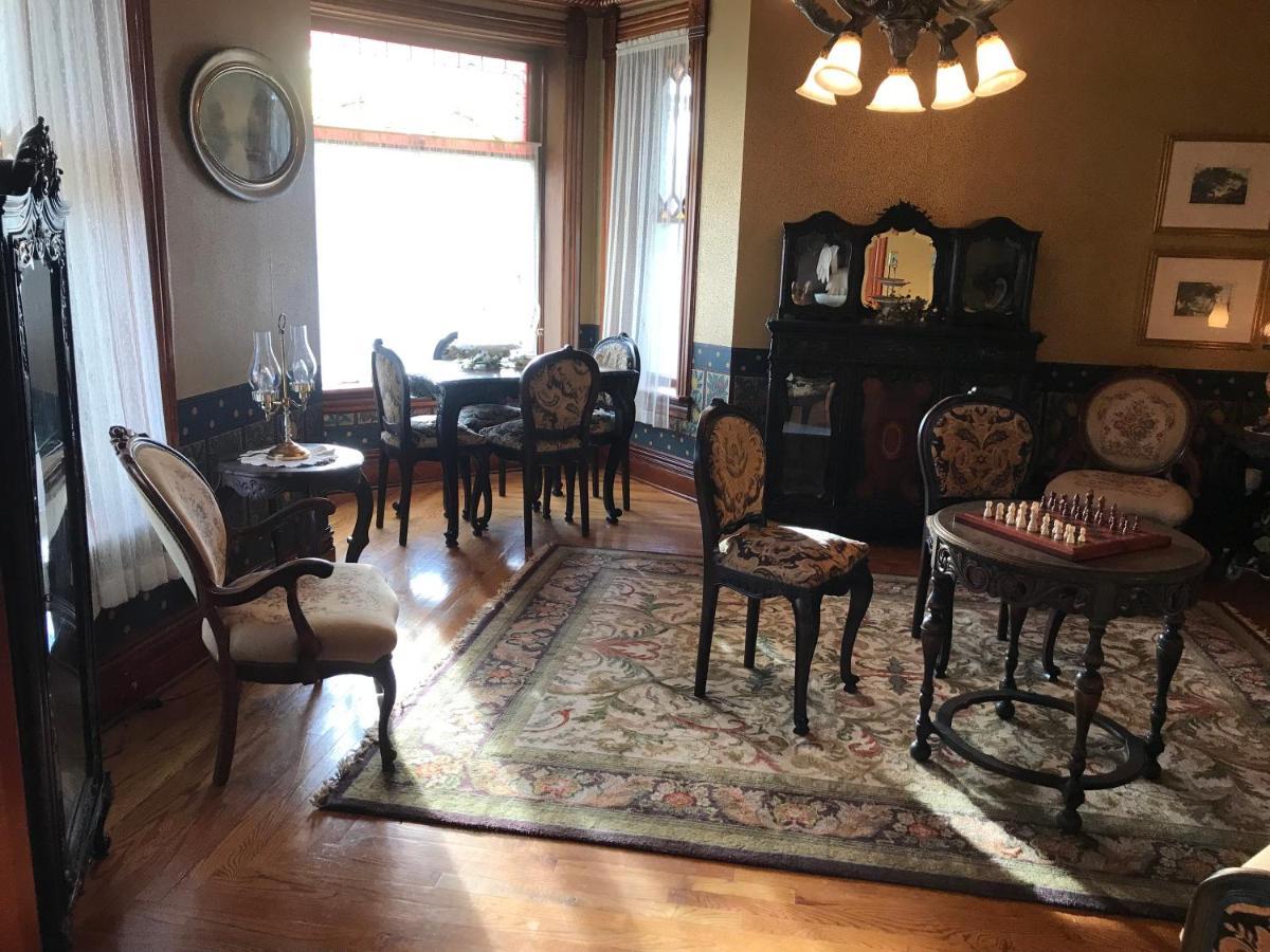 The Nauvoo Grand Bed & Breakfast Exterior photo